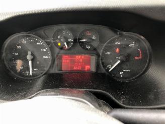 Iveco Daily AUTOM MAXI 35-160 hi matic wb 410 EURO 6 rijdbaar picture 4