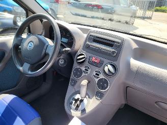 Fiat Panda AUTOMAAT  1.2 Emotion cool  rijdbaar picture 9