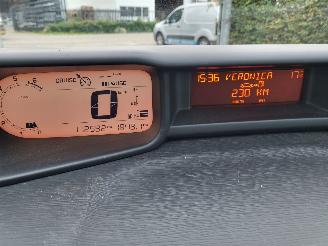 Citroën C3 C3 Picasso 1.2 PureTech Tendance 110 pk  rijdbaar picture 17