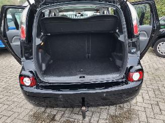 Citroën C3 C3 Picasso 1.2 PureTech Tendance 110 pk  rijdbaar picture 19