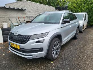 Coche accidentado Skoda Kodiaq kodiaq 1.5 TSI sportline buisness autom rijdbare motorschade 2020/11