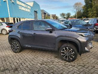damaged passenger cars Toyota Yaris Cross Yaris Cross 1.5 Hybrid First Edition 2022/4