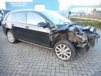 Vaurioauto  passenger cars Volkswagen Golf GOLF 7  1.6 TDI 81 kw / 110 pk variant HIGHLINE AUTO 7 FULL nwpr € 38000 2015/3