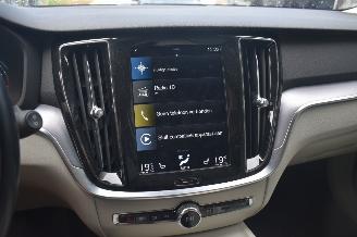 Volvo V-60 2.0 B3 Momentum Business 163Pk *Navi/Clima/Leder/Stoelverwarming picture 14