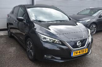 Nissan Leaf 40Kwh 150Pk Tekna *Navi/Clima/Camera/Leer/Stoelverwarming picture 2