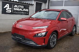 Unfallwagen Hyundai Kona 64Kwh Comfort 204Pk *Navi/Clima/Camera/Stoelverwarming 2022/7