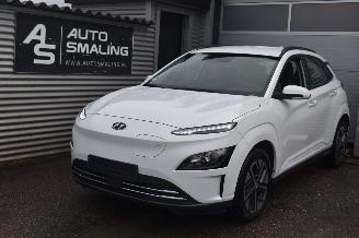 Voiture accidenté Hyundai Kona 39Kwh Comfort 136Pk 3FASE *Navi/Clima/Camera/stoelverwarming 2021/9