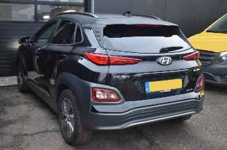 Hyundai Kona 64Kwh Premium 204Pk 3FASE SOH 100% Navi/Clima/Camera/Leder/Stoelverwarming picture 3
