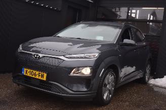 Auto incidentate Hyundai Kona 64Kwh Fashion 204Pk 3Fase 100% Soh *Navi/Clima/Camera 2020/12
