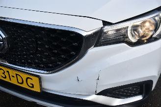 MG ZS EV 45kwh Luxury 143Pk *Navi/Clima/Camera/Leder/Panorama/Stoelverwarming picture 24