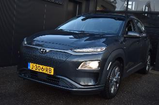 skadebil auto Hyundai Kona 64Kwh Comfort 204Pk 3Fase SOH 100% *Navi/Clima/Camera 2020/12