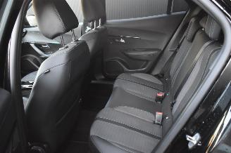 Peugeot 2008 1.2 Puretech Allure 131Pk *Navi/Clima picture 6