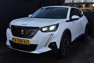 Vaurioauto  passenger cars Peugeot 2008 1.5 Bluehdi Blue Lease Allure 131Pk *Navi/Clima/Camera 2021/4