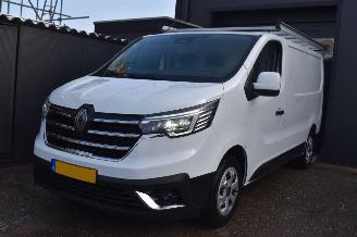 krockskadad bil bedrijf Renault Trafic 2.0 Blue Dci 130Pk L1H1 Advance *Navi/Clima/Camera 2024/10
