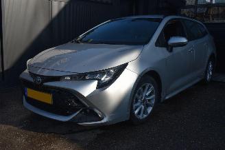 Voiture accidenté Toyota Corolla 1.8 Touring Sports Hybrid 140PK Active *Navi/Clima/Camera 2024/5