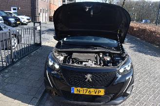 Peugeot 2008 1.2 Puretech Active Pack 102Pk *Navi/Clima/Camera/Stoelverwarming picture 13