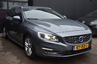 Volvo V-60 2.0 D4 Ocean Race Business 190Pk *Navi/Airco/Leder/Camera/Stoelverwarming picture 2