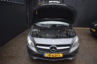 Mercedes Cla-klasse 200 D Ambition 136Pk *Navi/Clima picture 16