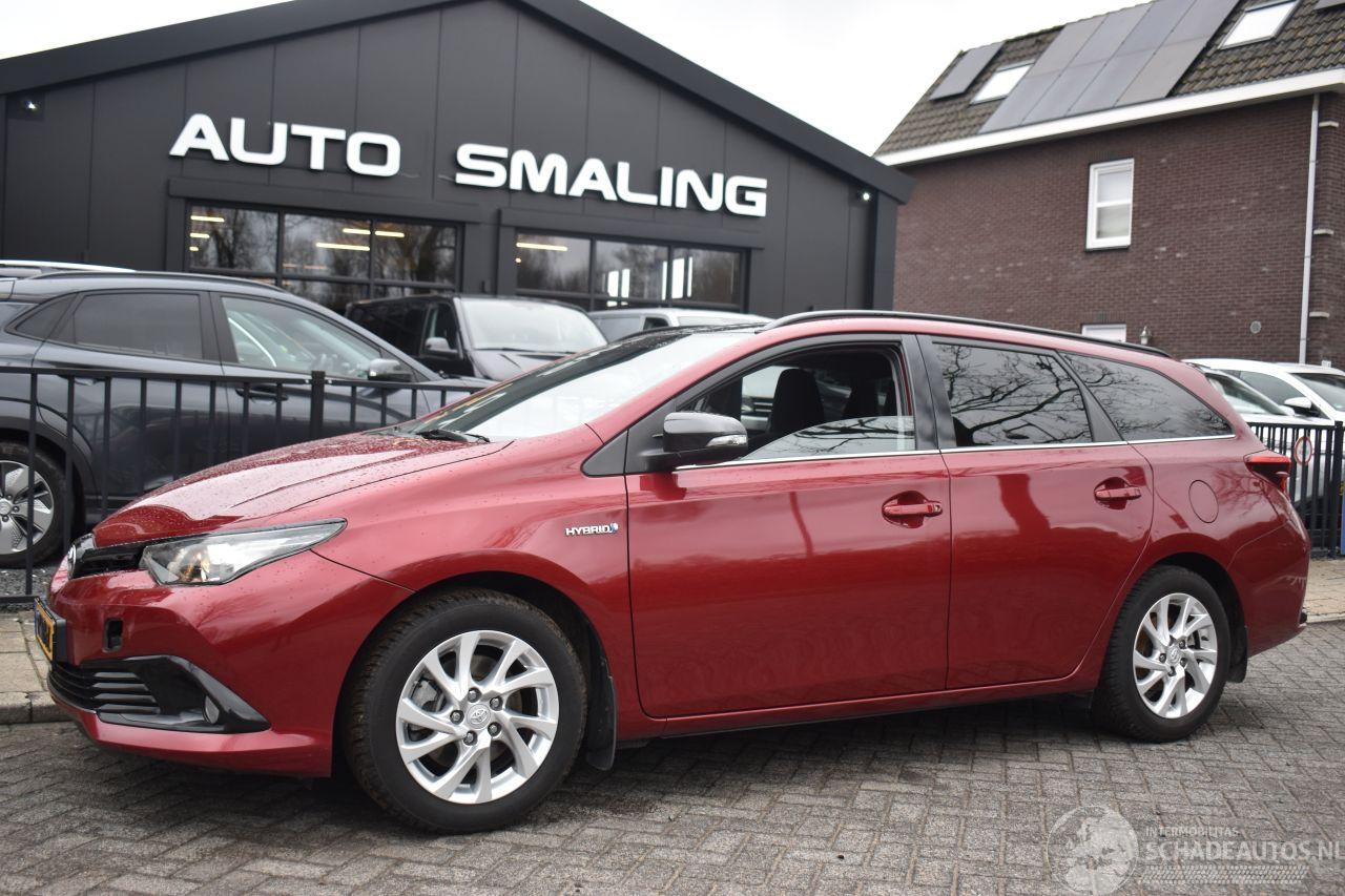 Toyota Auris Touring Sports 1.8 Hybrid Black Edition 99Pk *Navi/Clima/Camera