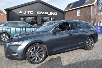 Vaurioauto  passenger cars Skoda Octavia 1.0 Tsi Business Edition Plus 110Pk *Navi/Clima/Camera/Stoelverwarming 2021/1