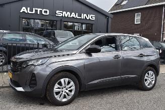 Damaged car Peugeot 3008 1.2 Puretech Active Pack 131Pk *Navi/Clima/Camera 2022/6
