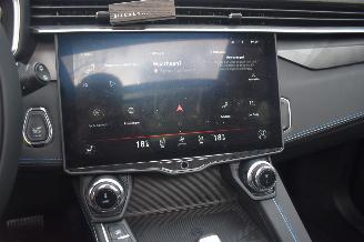 Lynk & Co 01 1.5 179Pk *Navi/Clima/Camera/Panorama/Stoelverwarming picture 12