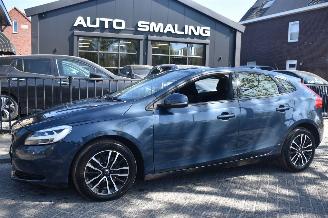 Avarii autoturisme Volvo V-40 1.5 T2 Kinetic 122Pk *Navi/Clima/Stoelverwarrming 2020/9