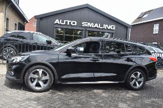 krockskadad bil auto Ford Focus 1.0 Wagon Ecoboost Hybrid Active 155Pk *Navi/Clima/Camera/Stoelverwarming 2021/1