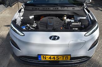 Hyundai Kona 64Kwh Comfort 204Pk  3FASE 100% SOH *Navi/Clima/Camera picture 17