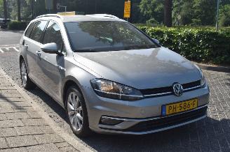 Volkswagen Golf 1.6 Tdi Highline 116Pk *Navi/Clima/Camera/stoelverwarming picture 2