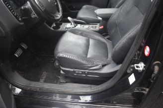 Mitsubishi Outlander 2.0 Phev Instyle 121Pk *Navi/Clima/Camera/Leder/Stoelverwarming picture 7