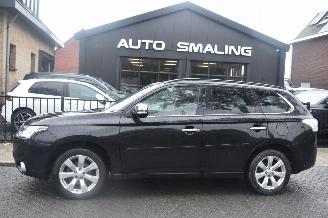 Mitsubishi Outlander 2.0 Phev Instyle 121Pk *Navi/Clima/Camera/Leder/Stoelverwarming picture 1