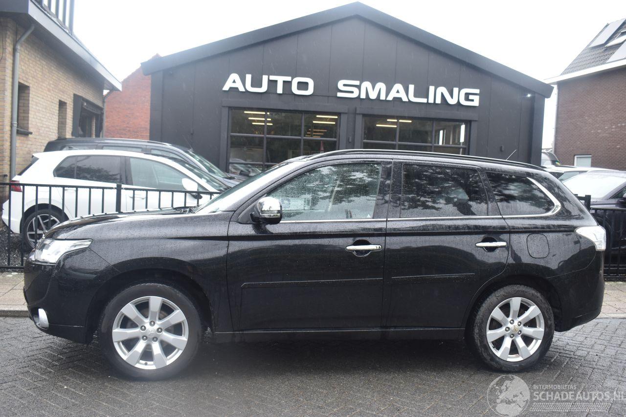 Mitsubishi Outlander 2.0 Phev Instyle 121Pk *Navi/Clima/Camera/Leder/Stoelverwarming
