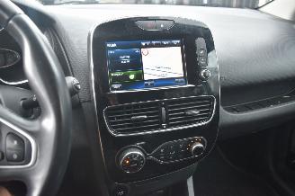 Renault Clio 1.5 Dci Intens sport 90Pk *Navi/Clima/Camera picture 10