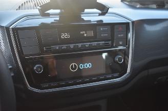 Volkswagen e-Up! 36,8 Kwh 83Pk *Clima/Camera/PDC picture 9