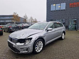 Volkswagen Passat GTE HYBRIDE / SPORTLEER / PANORAMA picture 2