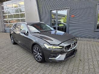 Damaged car Volvo V-60 T6 Recharge 186KW HYBR 2021/7