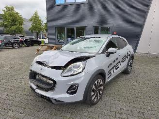 damaged passenger cars Ford Puma TITANIUM / NAVI / STOELVERW / 30 DKM 2023/10