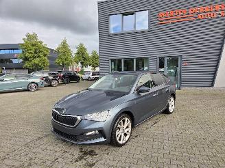 Vaurioauto  passenger cars Skoda Scala 85KW / NAVI / CAMERA /STOELVERW / ECC / 2020/5