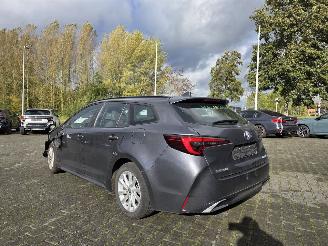 Voiture accidenté Toyota Corolla 1.8 HYBR 2023/11