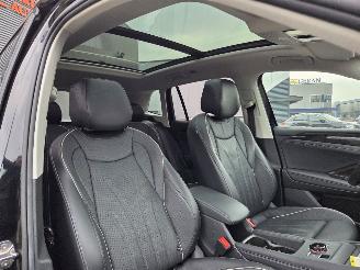 Volkswagen Tiguan IQ / AUTOMAAT / LEER / PANODAK / 18 DKM picture 18