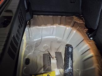 Renault Clio  picture 9