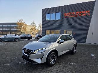 krockskadad bil auto Nissan Qashqai 103KW 2022/5