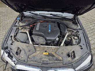 BMW 5-serie 530e  M-SPORT picture 11