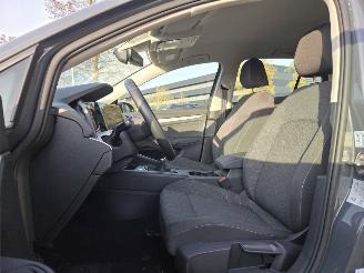 Volkswagen Golf Apple carplay / Stuur&stoelverw / Adaptive cr contr /Dig Cockpit picture 13