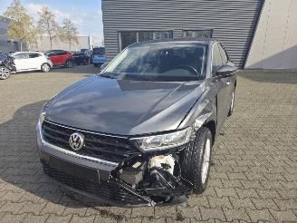 Volkswagen T-Roc 1.5 TSi AUTOM /NAVI / STOELVERW picture 5