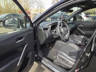 Toyota Corolla Cross 2.0 LTr 112kw / Style + Premium Pack II / Glasroof / Leer / JBL picture 20