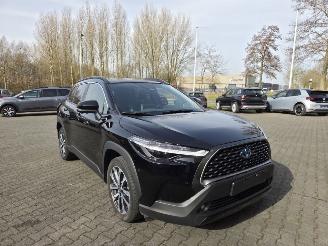 Toyota Corolla Cross 2.0 LTr 112kw / Style + Premium Pack II / Glasroof / Leer / JBL picture 13
