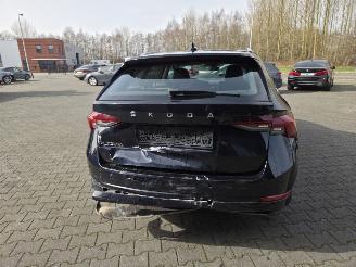 Skoda Octavia 1.5 TSi 110kw / CAMERA / NAVI picture 8