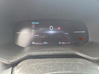 Renault Clio TECHNO picture 18